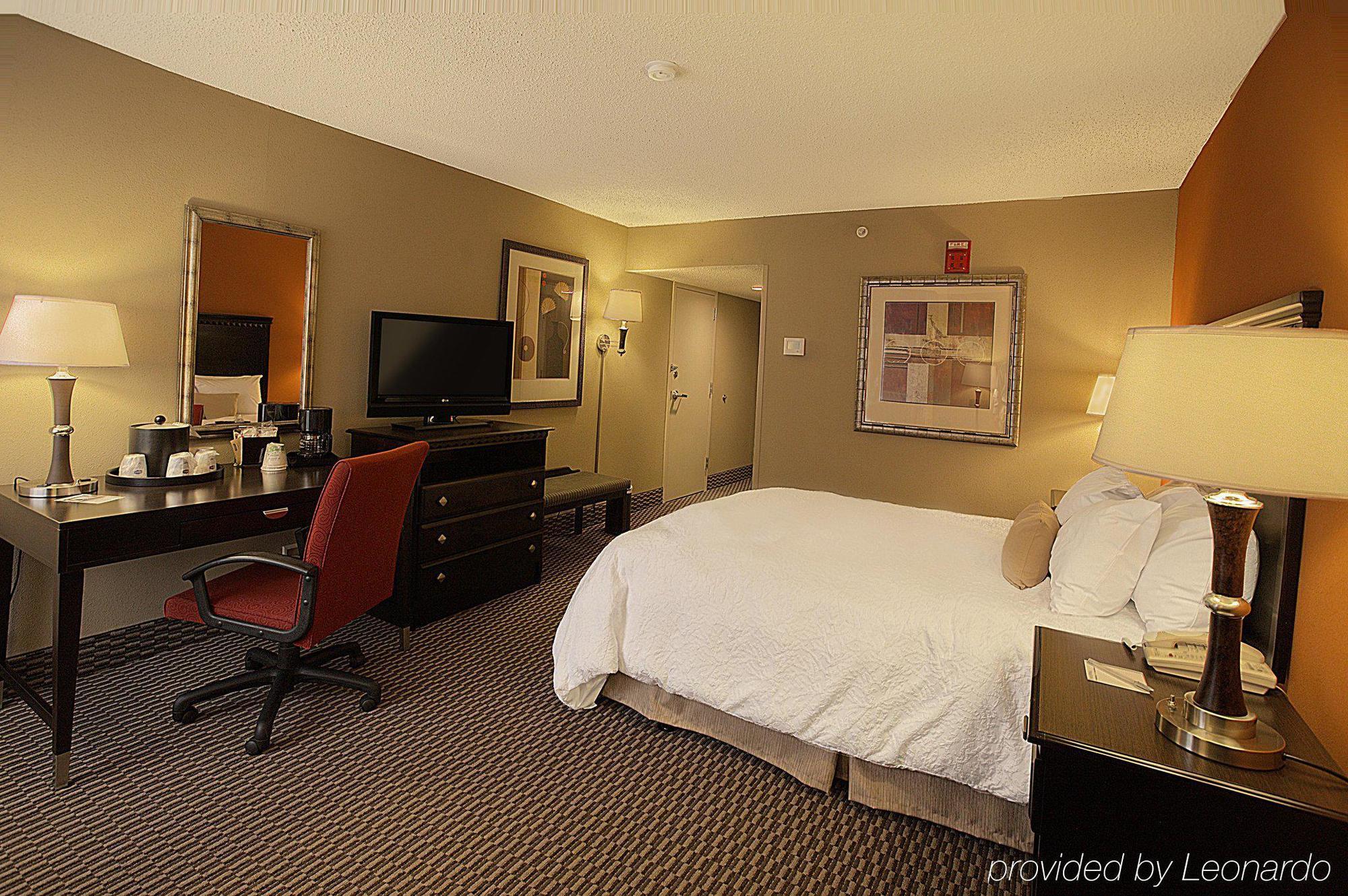 Hampton Inn Asheville - Biltmore Area Экстерьер фото