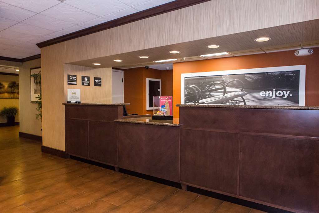 Hampton Inn Asheville - Biltmore Area Интерьер фото