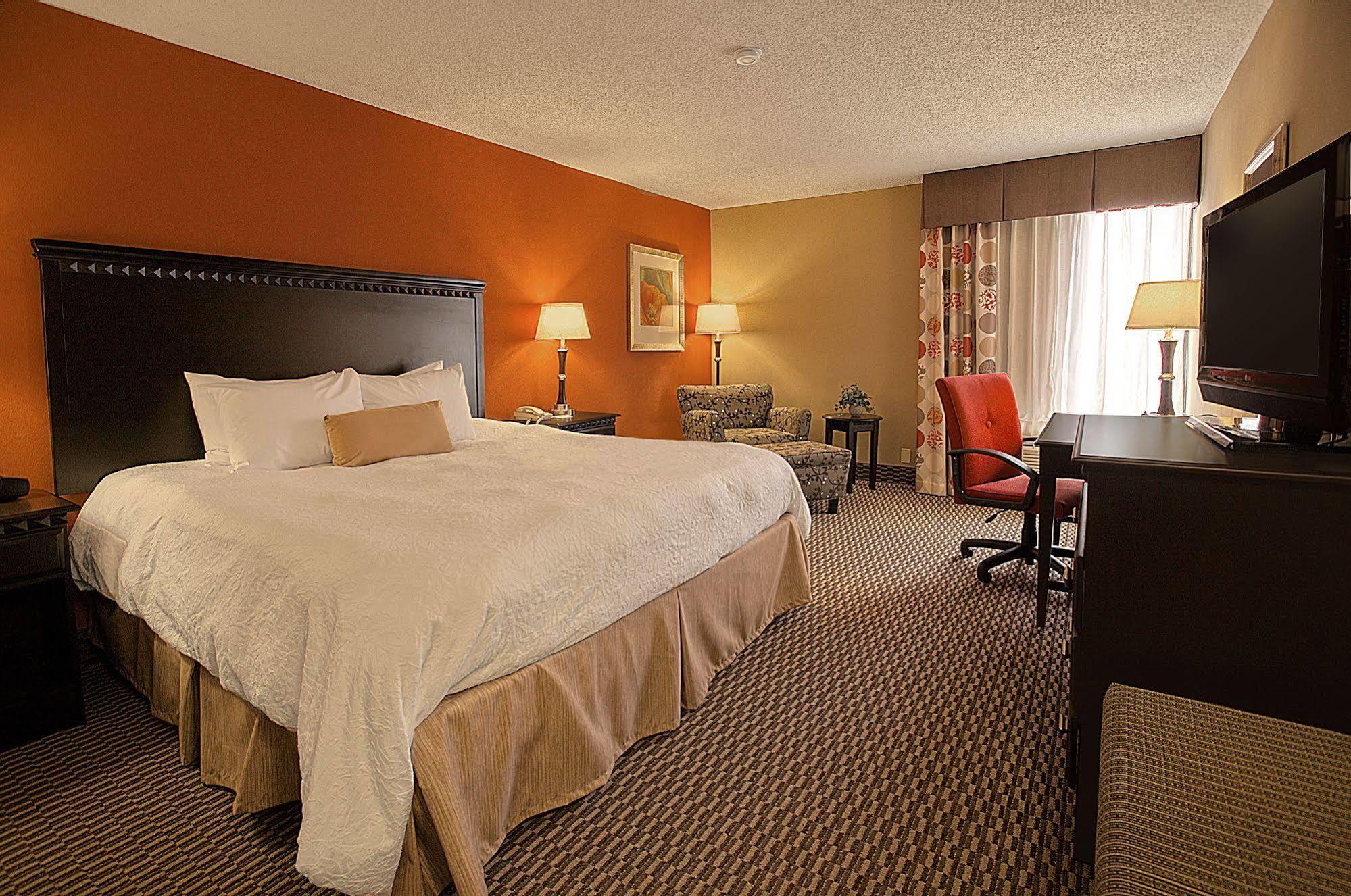 Hampton Inn Asheville - Biltmore Area Экстерьер фото