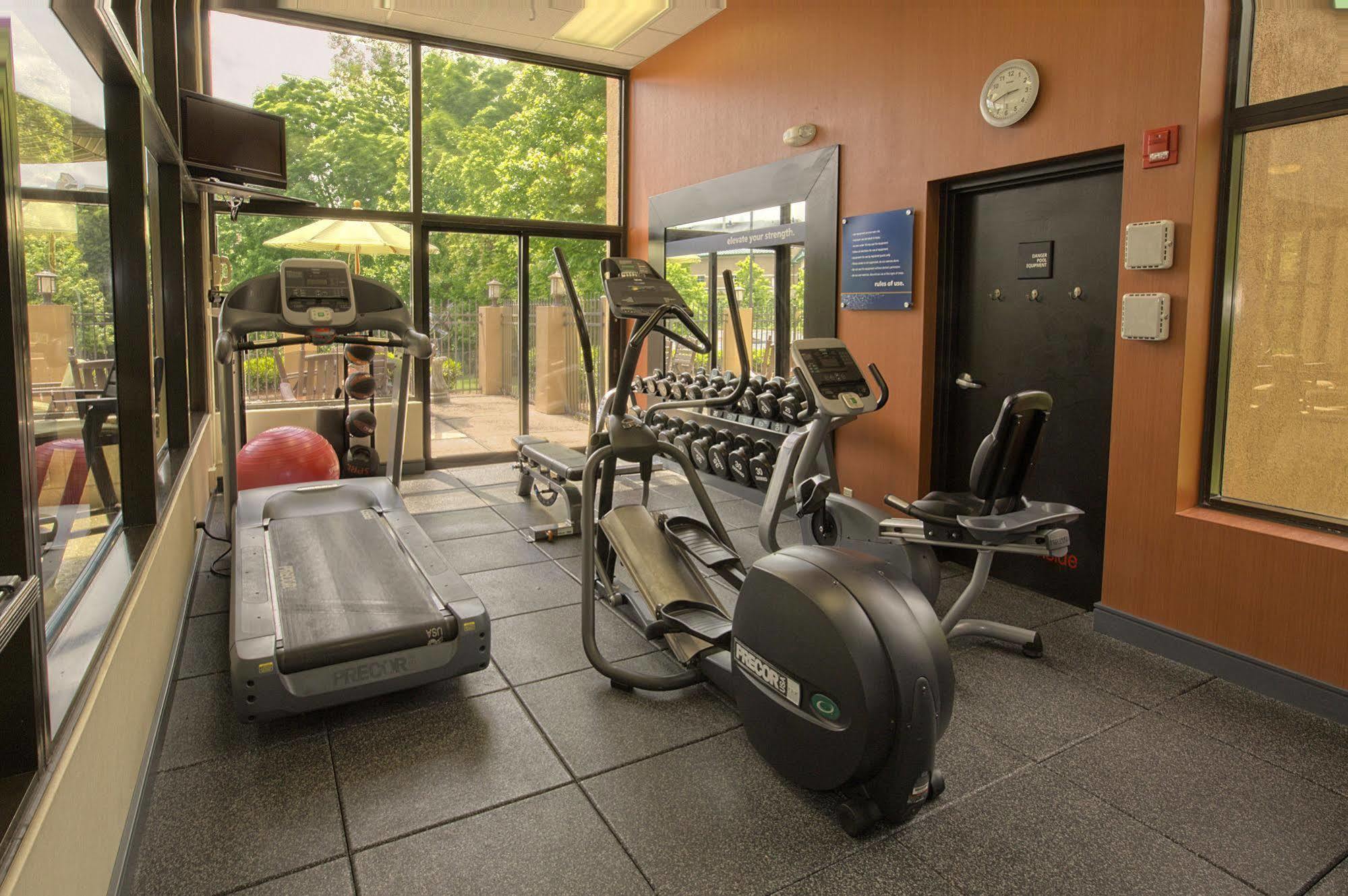 Hampton Inn Asheville - Biltmore Area Удобства фото